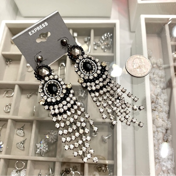Black Stone Rhinestone Crystals Chandelier Statement Earrings - Picture 2 of 3